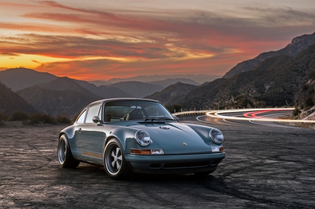 Friday Photo – Two 911s reimagined by Singer